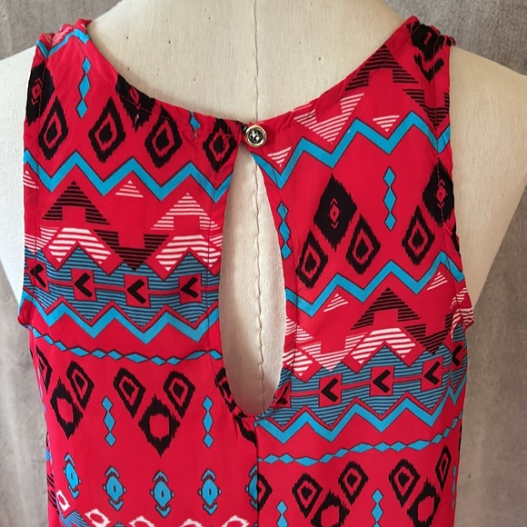 ❤️🔥5/20$ CHARLOTTE RUSSE💫Women’s Red Printed Flowy Crop Tank Blouse - Picture 7 of 10